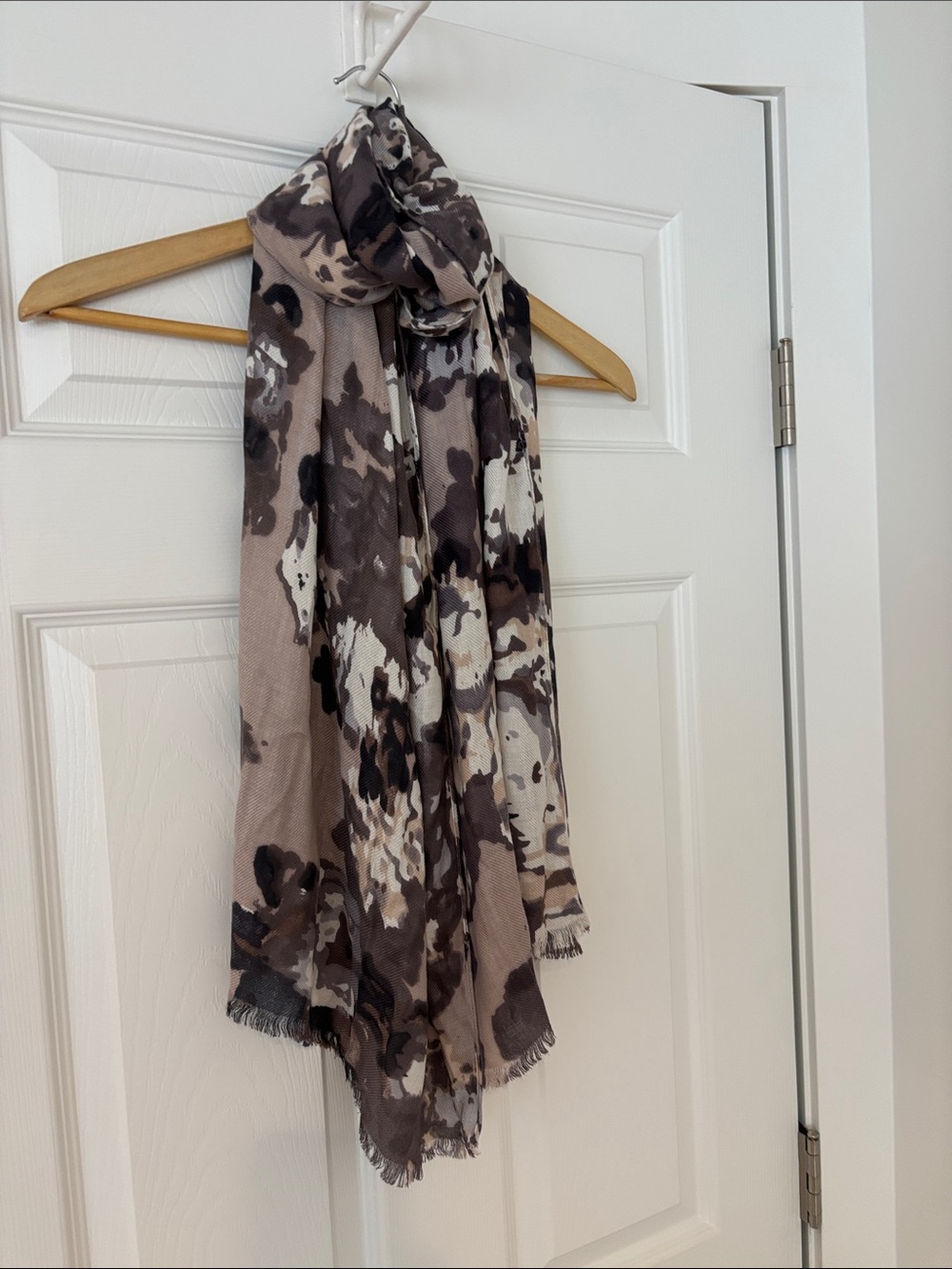 Neutral abstract Print Scarf - brown taupe
Cream 22”x71”
